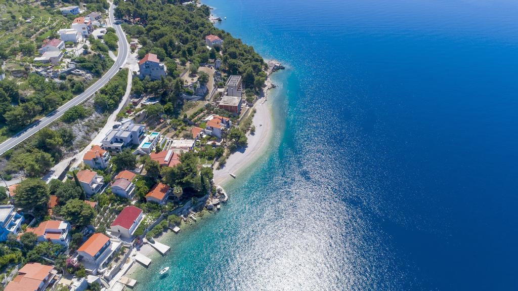 Apartments Sara & Nina Omiš Exterior foto